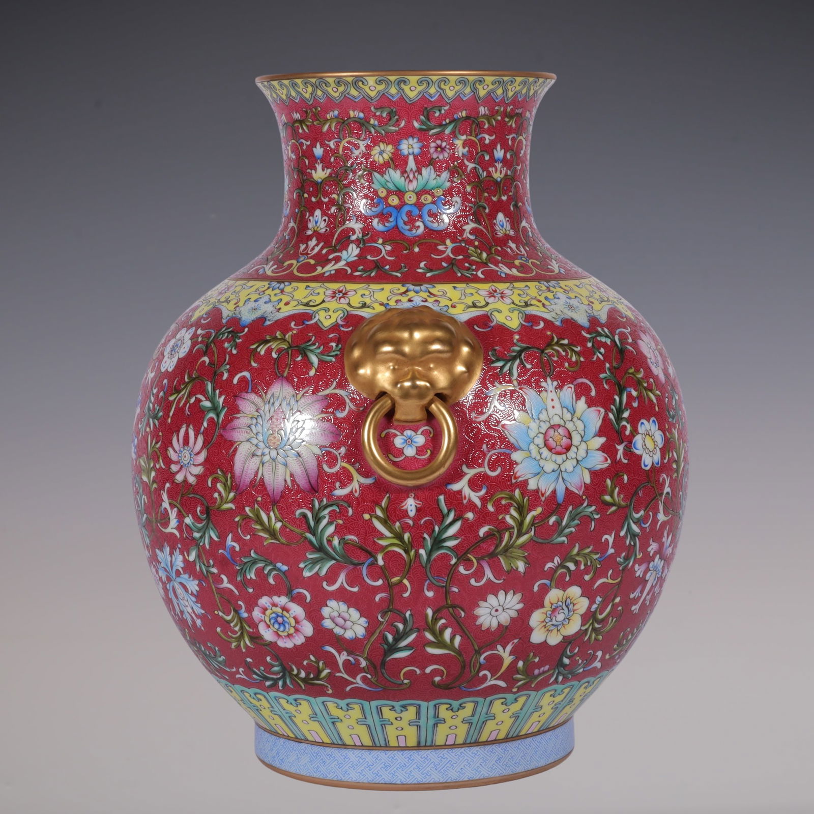 An Exquisite Famille-Rose Ruby Red-Glazed Lotus Pattern Double-Ears Vase - 4