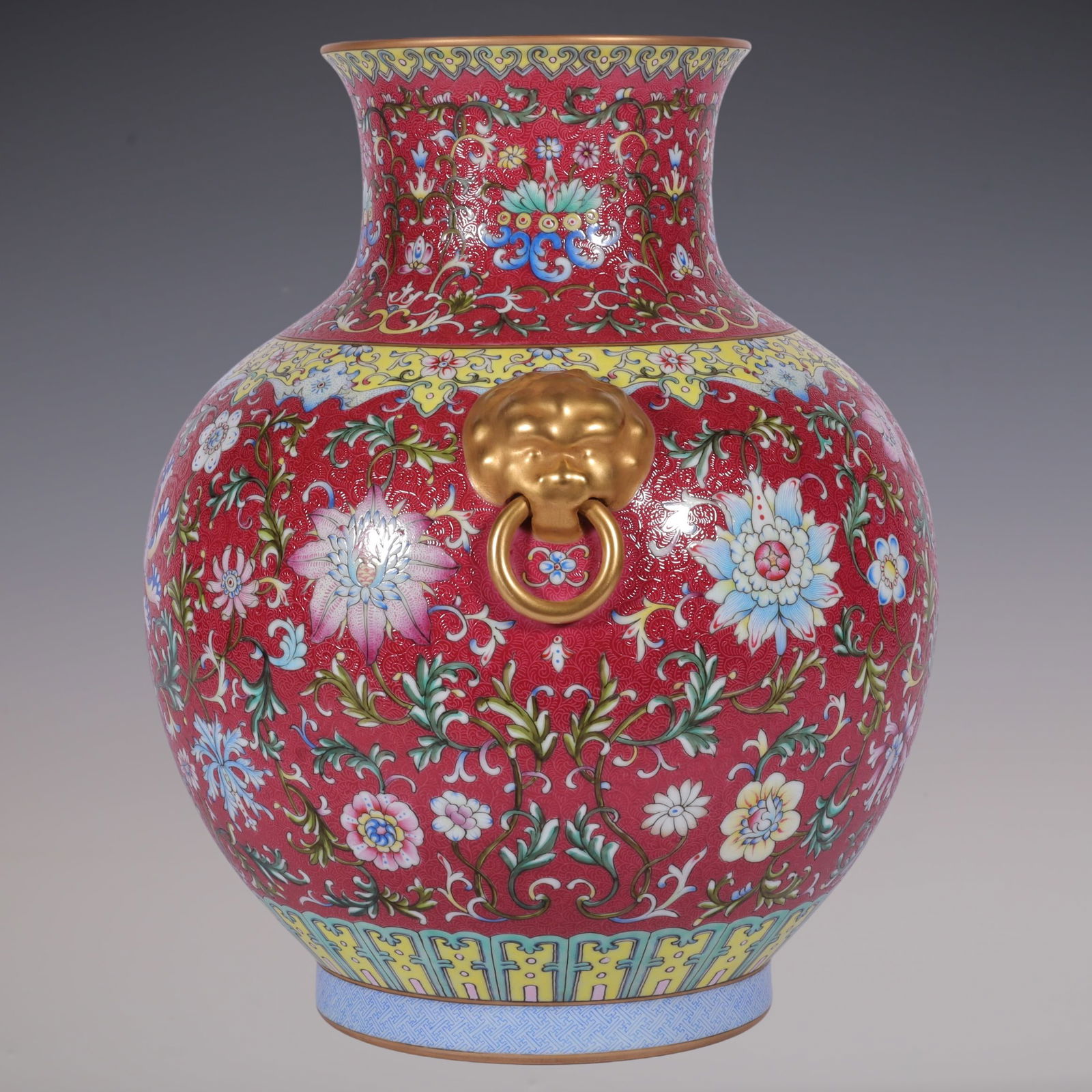 An Exquisite Famille-Rose Ruby Red-Glazed Lotus Pattern Double-Ears Vase - 6