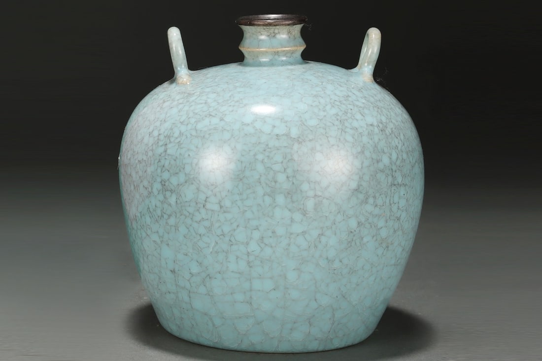 An Exquisite Ru yao Double-Ears Vase - 3