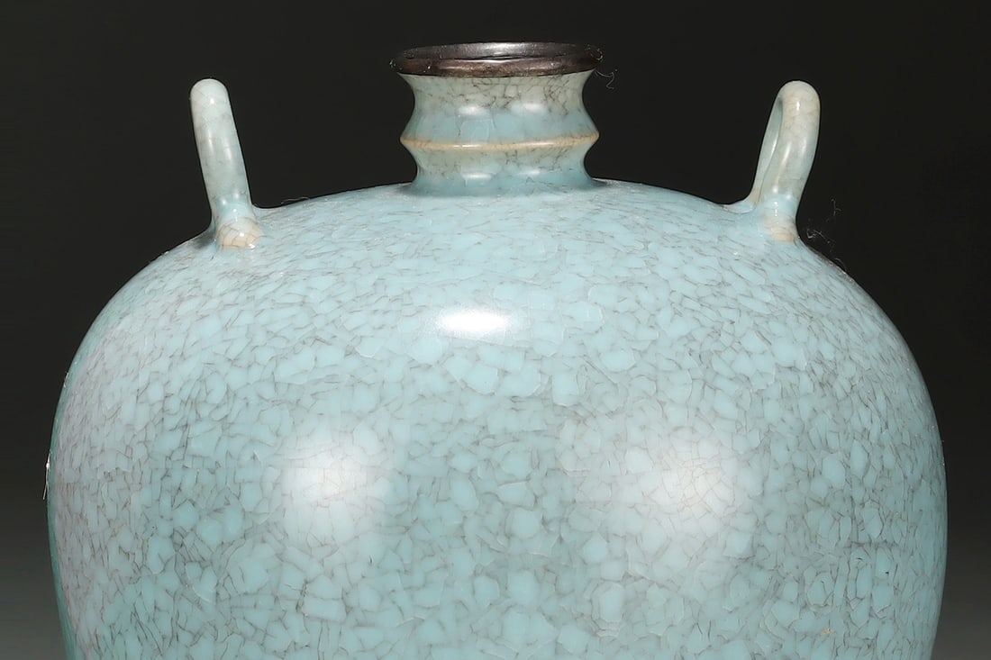 An Exquisite Ru yao Double-Ears Vase - 4