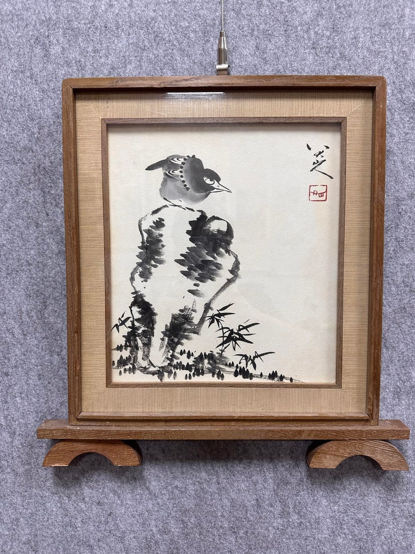A Chinese Ink Painting of Flower and Bird on Paper With Frame: A Chinese Ink Painting of Flower and Bird on Paper With Frame Ba dashanren Without frame Size:27cmx24cm (The Dimensions Of All Batches Are Manually Measured.If You Need More Detailed Information,