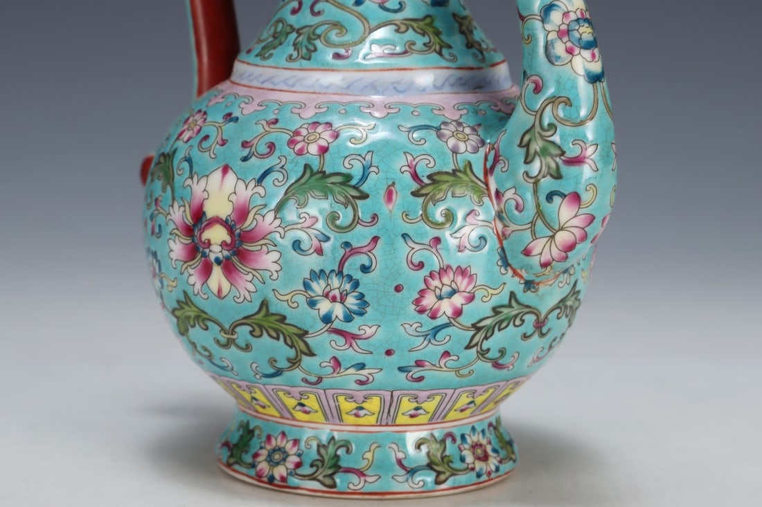 An Exquisite Enamel Flower Pattern Ewer - 6