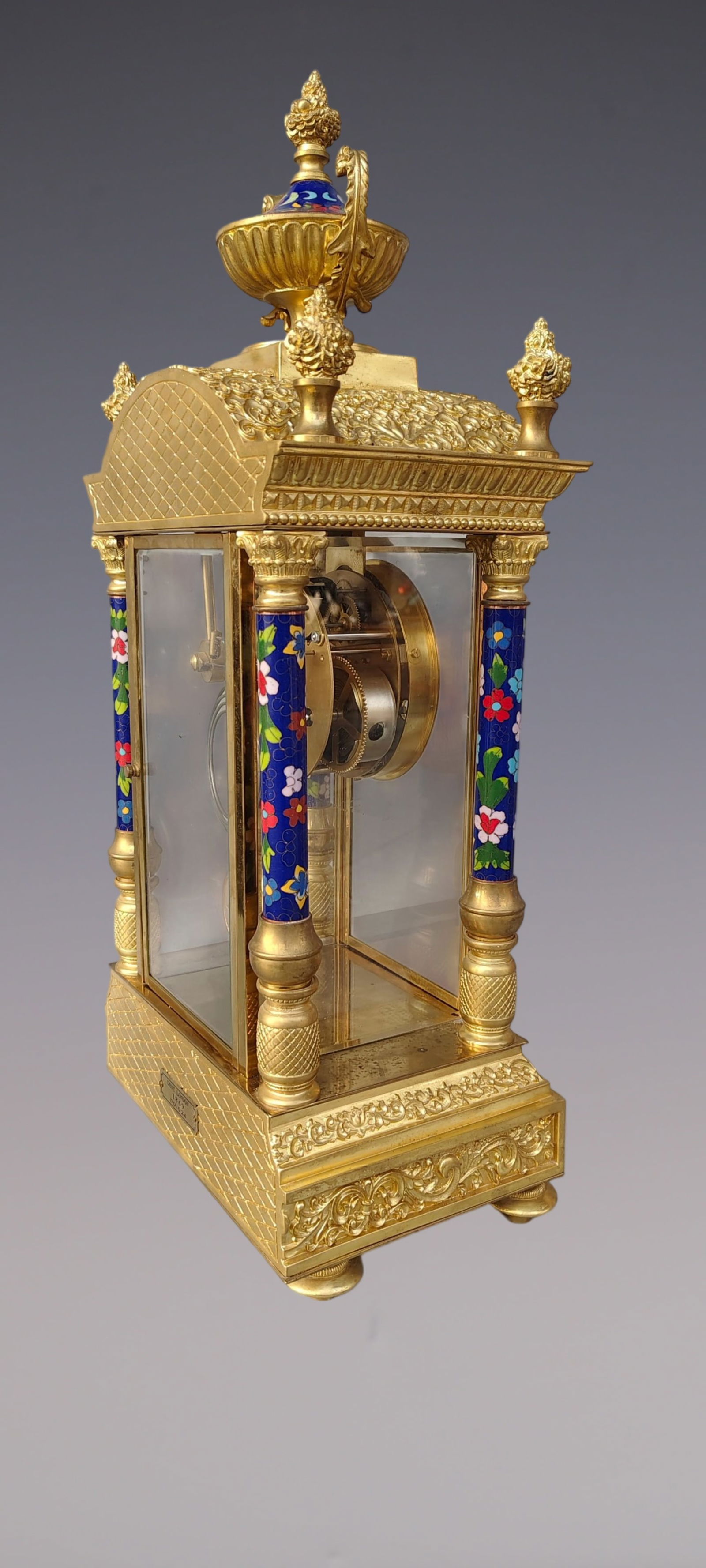 An Exquisite Gilt Bronze Lotus Pattern Clock - 6