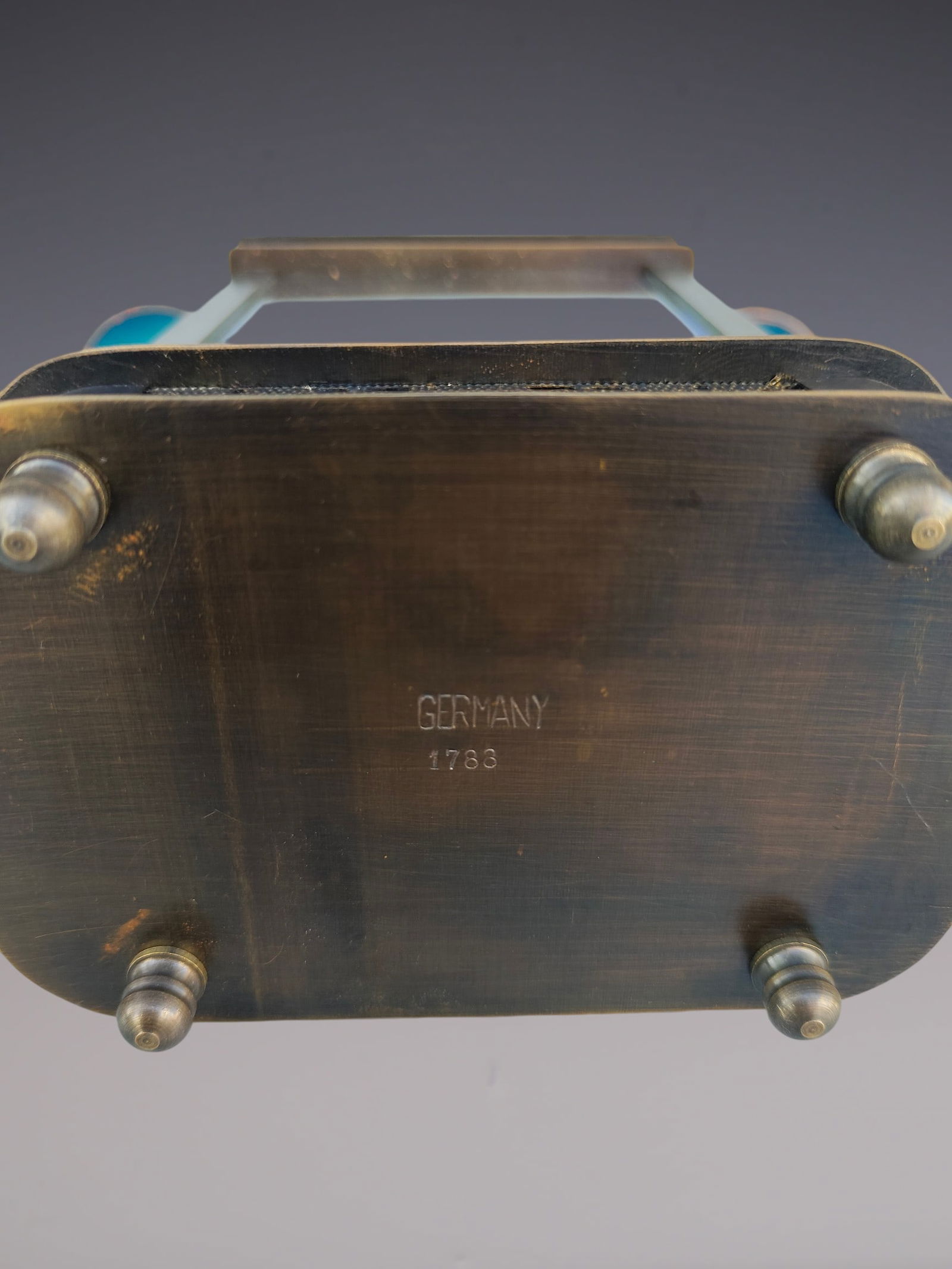 An Exquisite Bronze Lotus Pattern Clock - 8