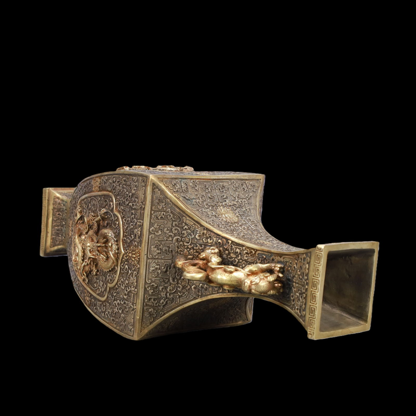 A Exquisite Gilt Silver Lotus Pattern Dragon Pattern Double-Ears Vase - 11