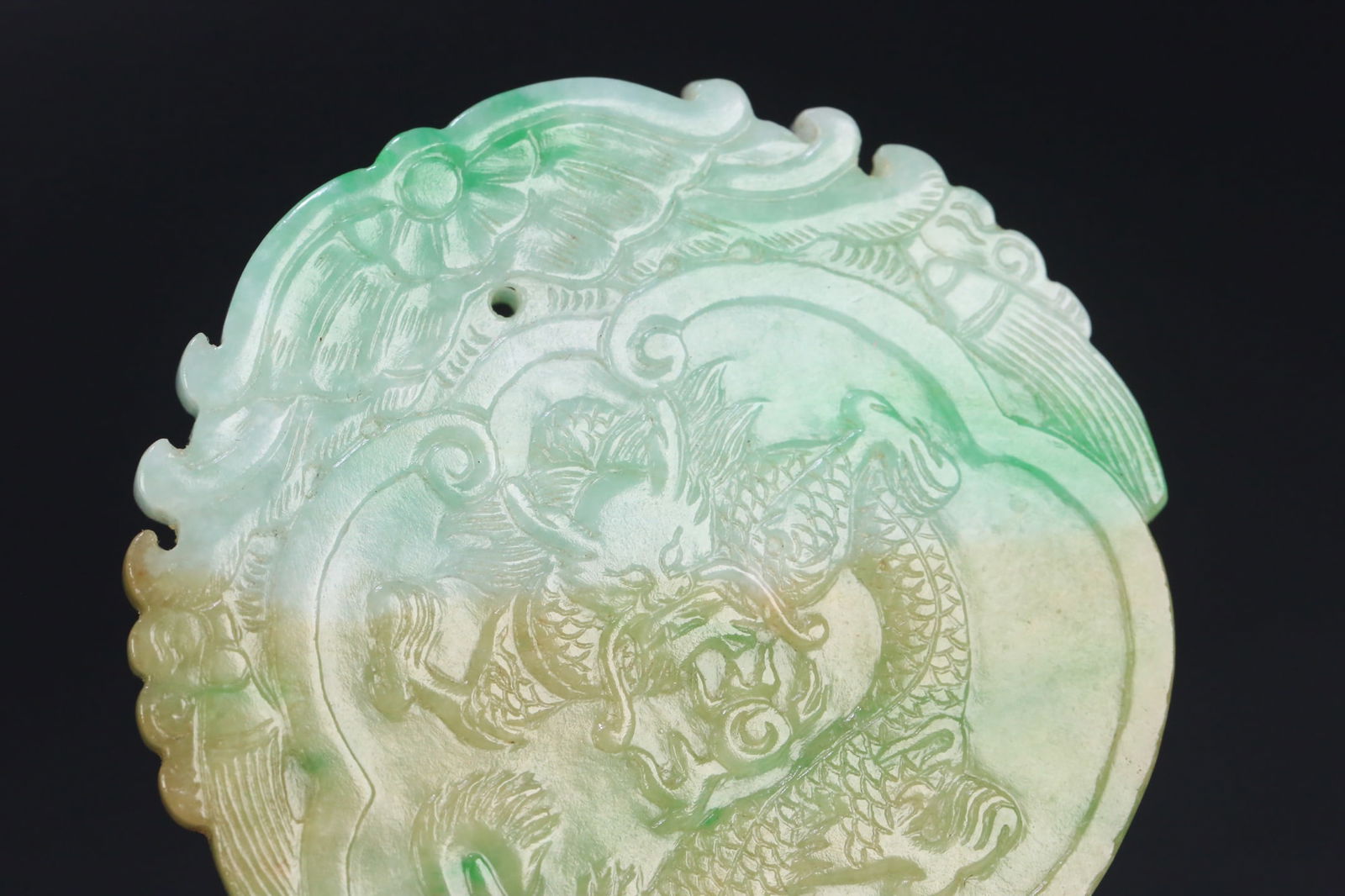An Exquisite Jadeite Dragon Pattern Brand - 4