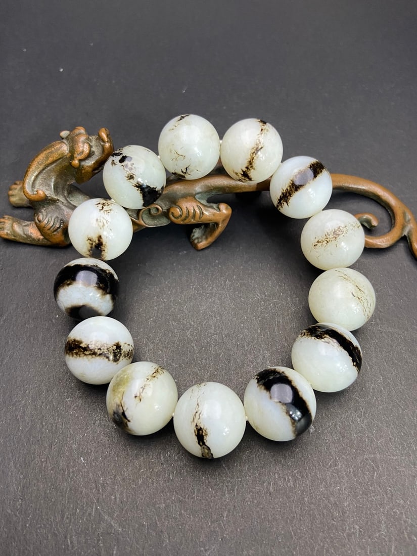 An Exquisite White Jade Bracelets - 4