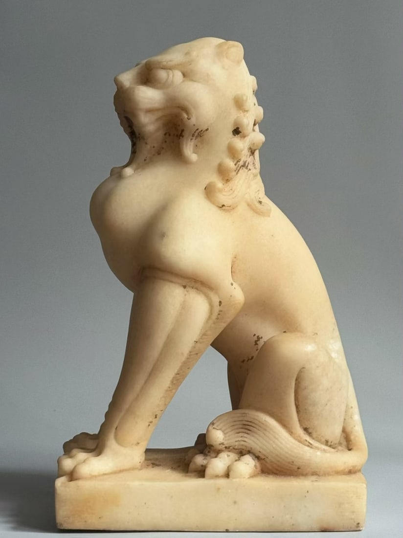 An Exquisite Marble Lion Ornament - 4