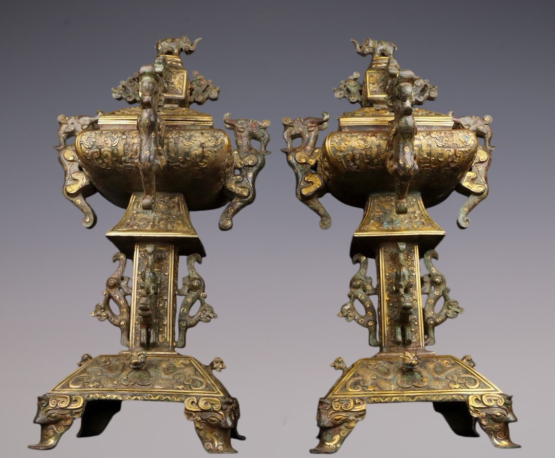 A Pair of Exquisite Bronze Inlaid Gold Dragon Pattern Censer: A Pair of Exquisite Bronze Inlaid Gold Dragon Pattern Censer Han Dynasty, China Size:46cmx81cm Weight:40000g (The Dimensions Of All Batches Are Manually Measured.If You Need More Detailed