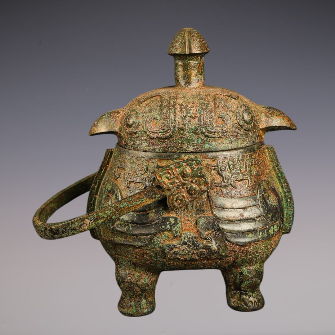 An Exquisite Bronze Bird-Shaped Ewer - 2
