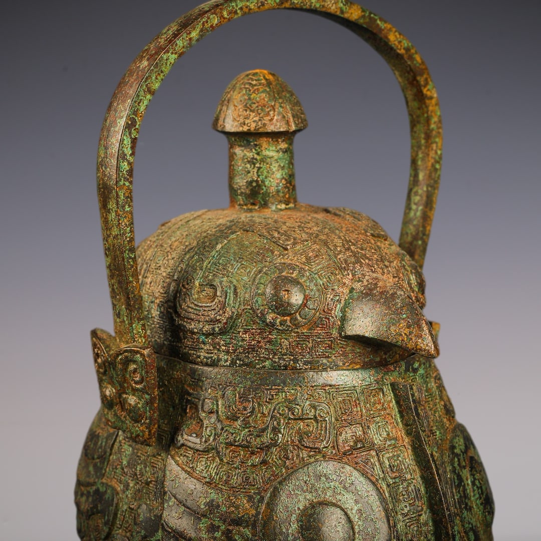 An Exquisite Bronze Bird-Shaped Ewer - 4