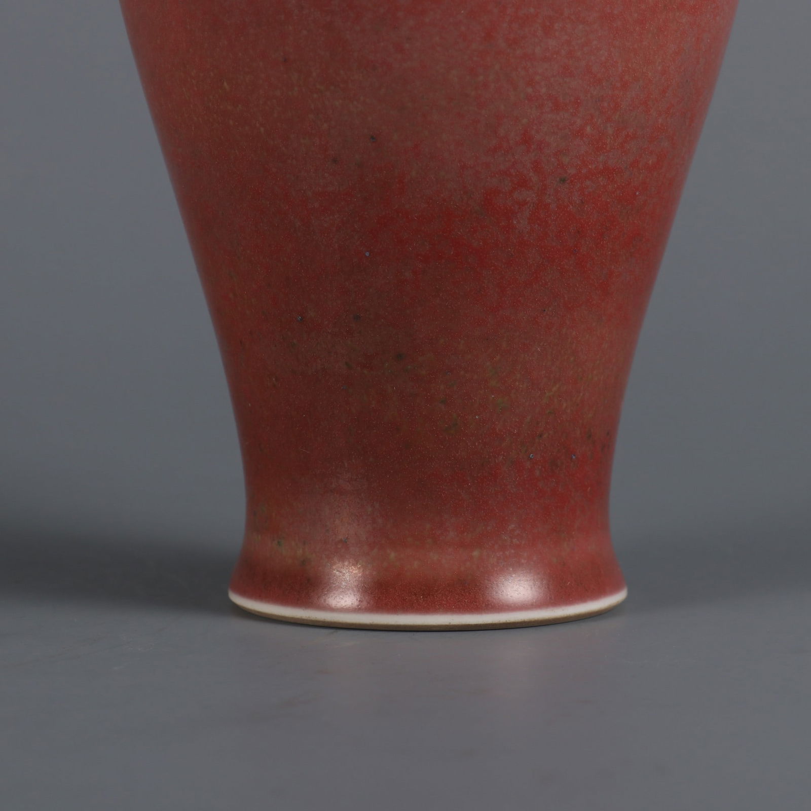 An Exquisite PeachBloom-Glazed Vase - 4