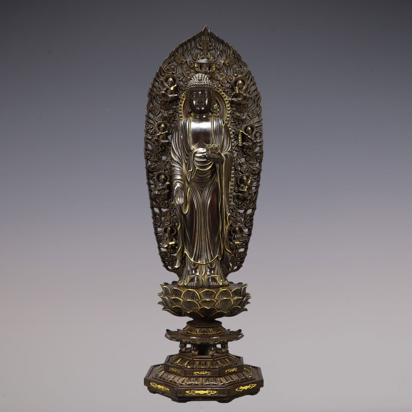 A Exquisite Zitanwood Statue of Sakyamuni Ornament: A Exquisite Zitanwood Statue of Sakyamuni Ornament Qing Dynasty, China Size:23.5cmx23.5cmx75.5cm Weight:2300g (The Dimensions Of All Batches Are Manually Measured.If You Need More Detailed