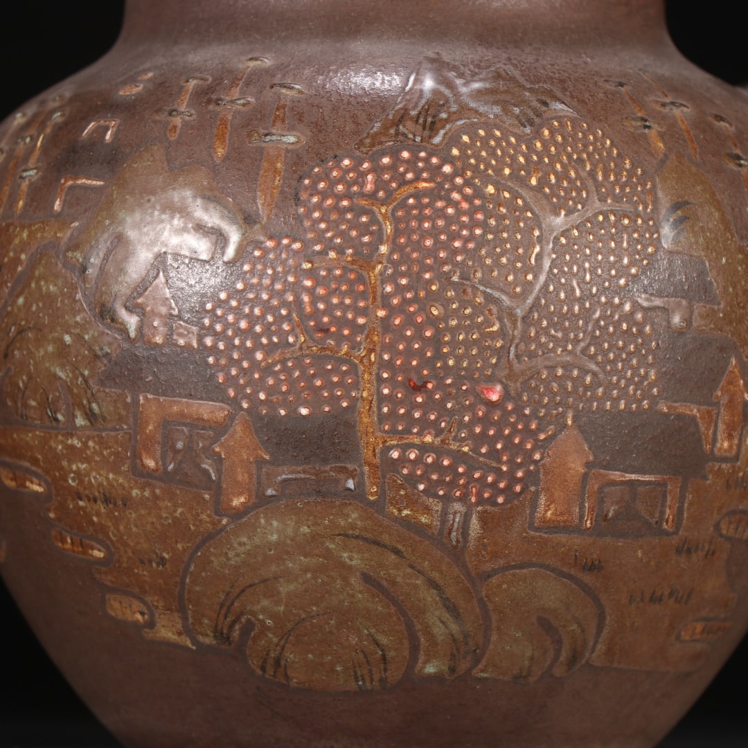 An Exquisite Purple Sands Landscape Pattern Teapot - 2