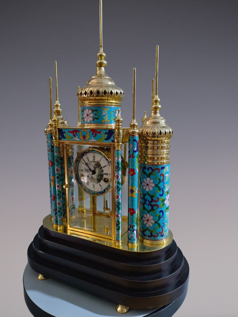 An Exquisite Gilt Bronze Lotus Pattern Clock - 2