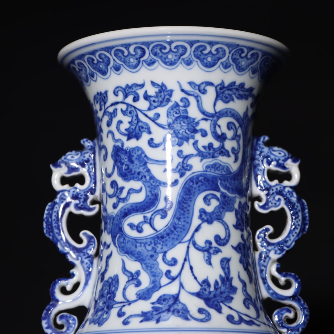 An Exquisite Blue and White Lotus Pattern Seawater Pattern Dragon Pattern Double-Ears Vase - 2