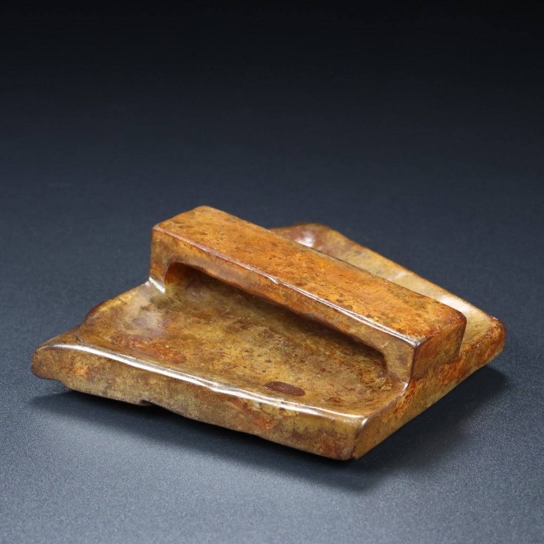 An Exquisite White Jade Beast-Face Pattern Ornament - 9