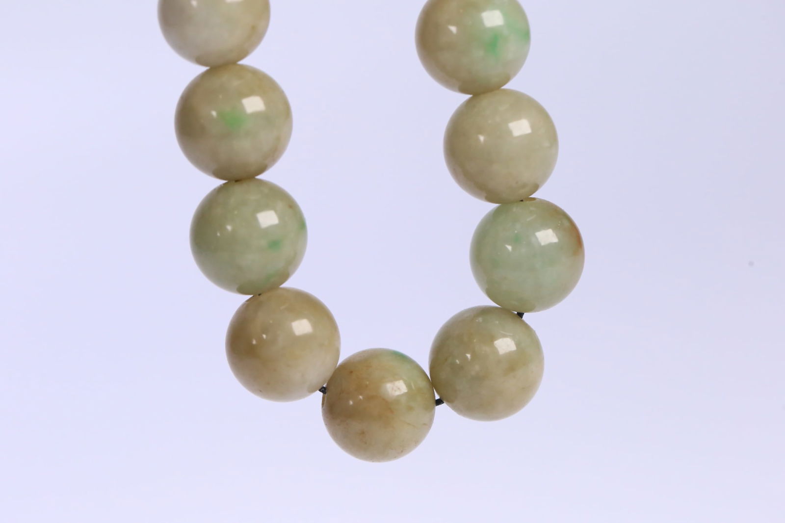 An Exquisite Jadeite Bracelets - 4