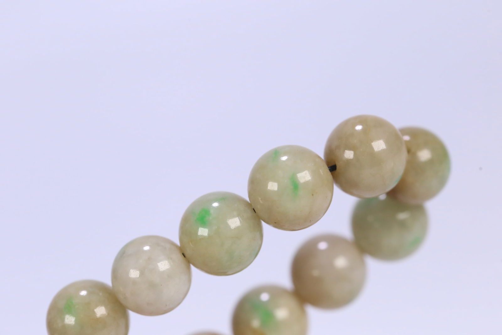 An Exquisite Jadeite Bracelets - 7