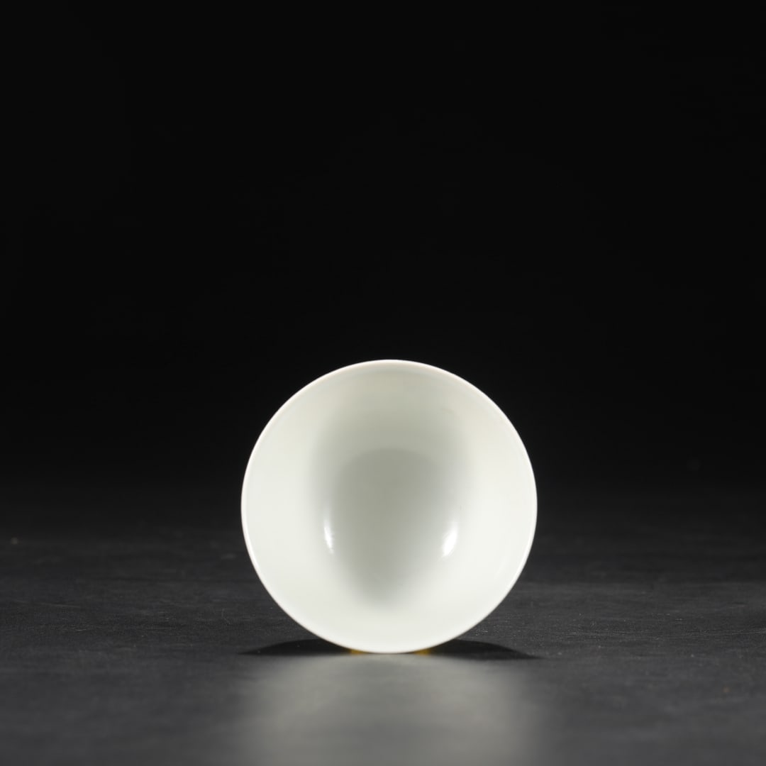 An Exquisite Doucai Flower Pattern Cup - 3