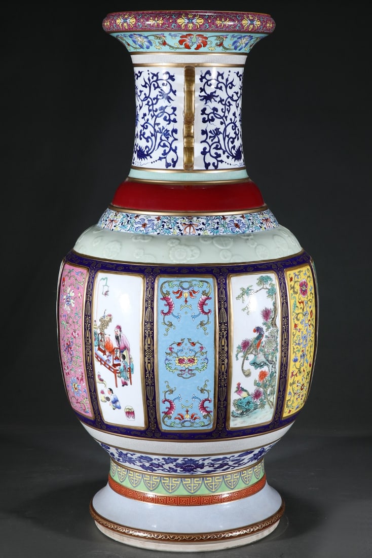 An Exquisite Enamel Lotus Pattern Animal Pattern Landscape Pattern Double-Ears Vase - 2