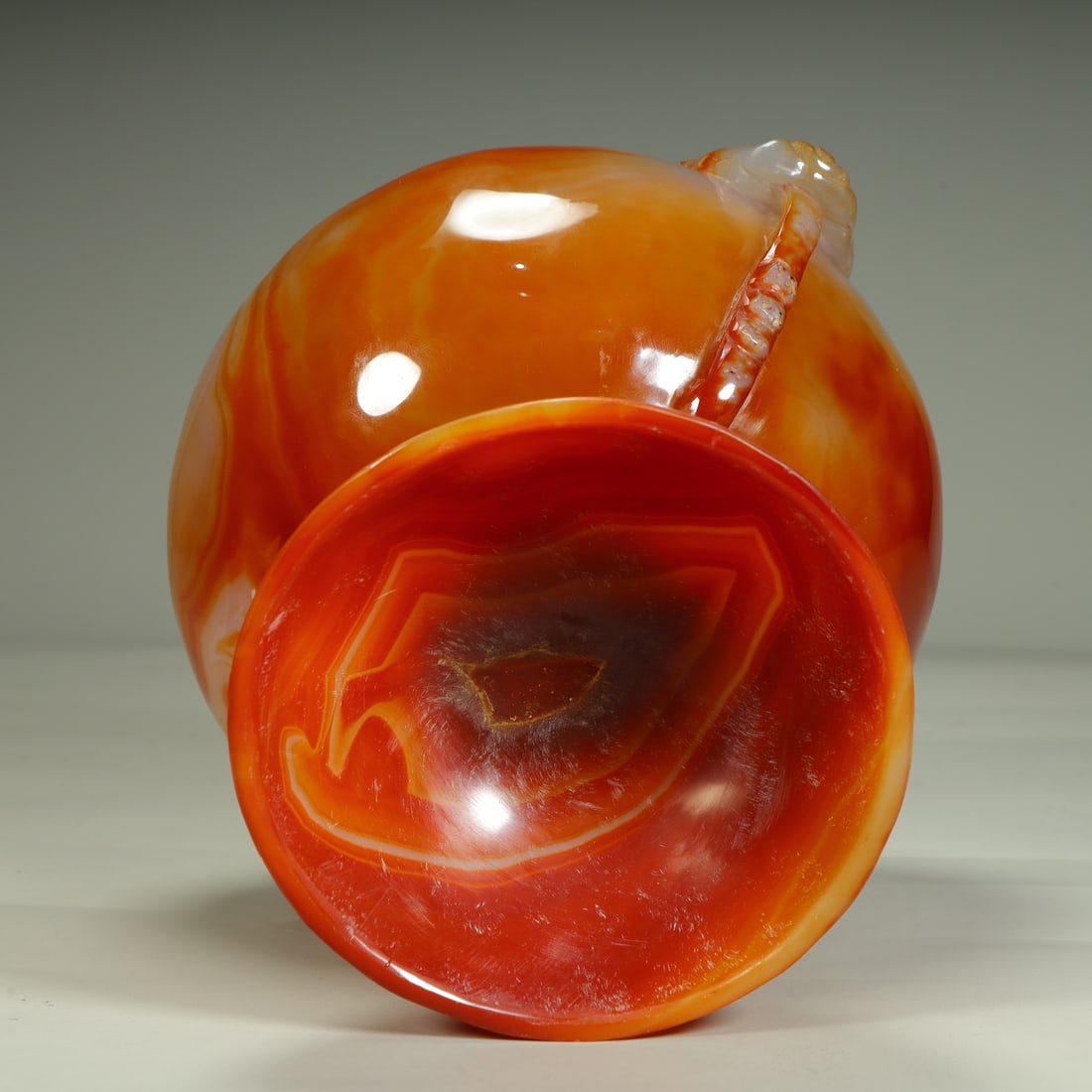 An Exquisite Agate Double-Ears Vase - 11