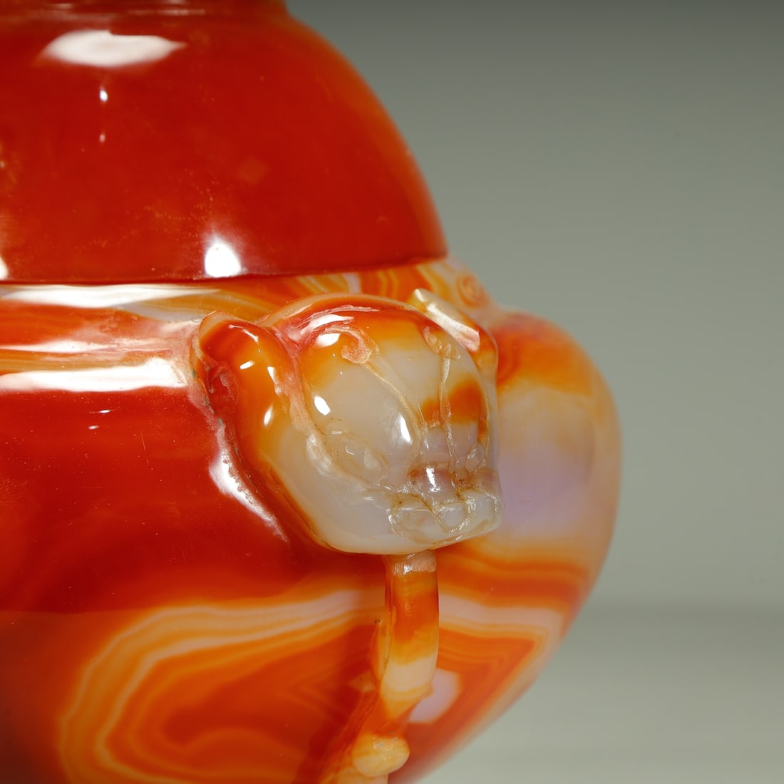 An Exquisite Agate Double-Ears Vase - 6