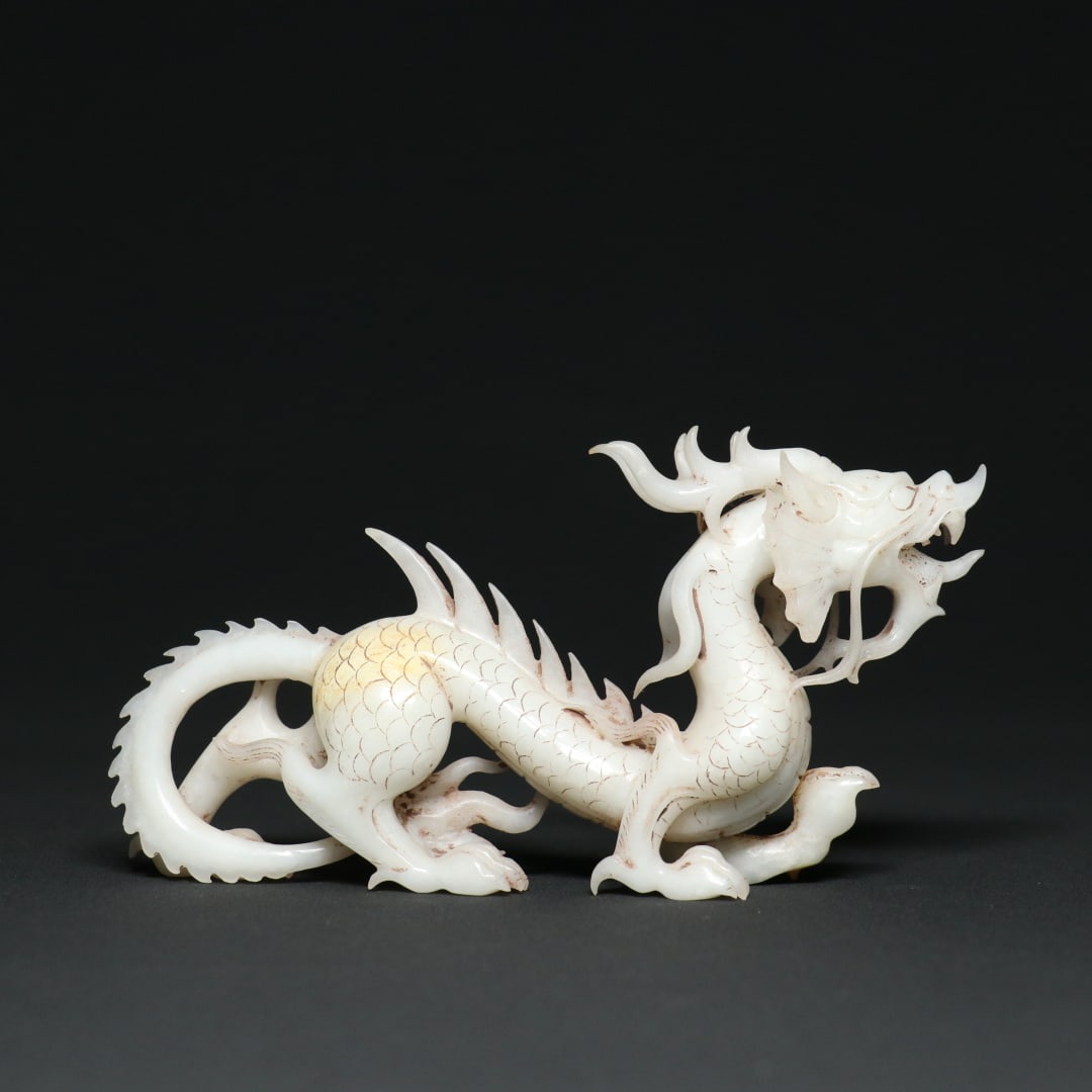 An Exquisite White Jade Dragon Ornament - 2