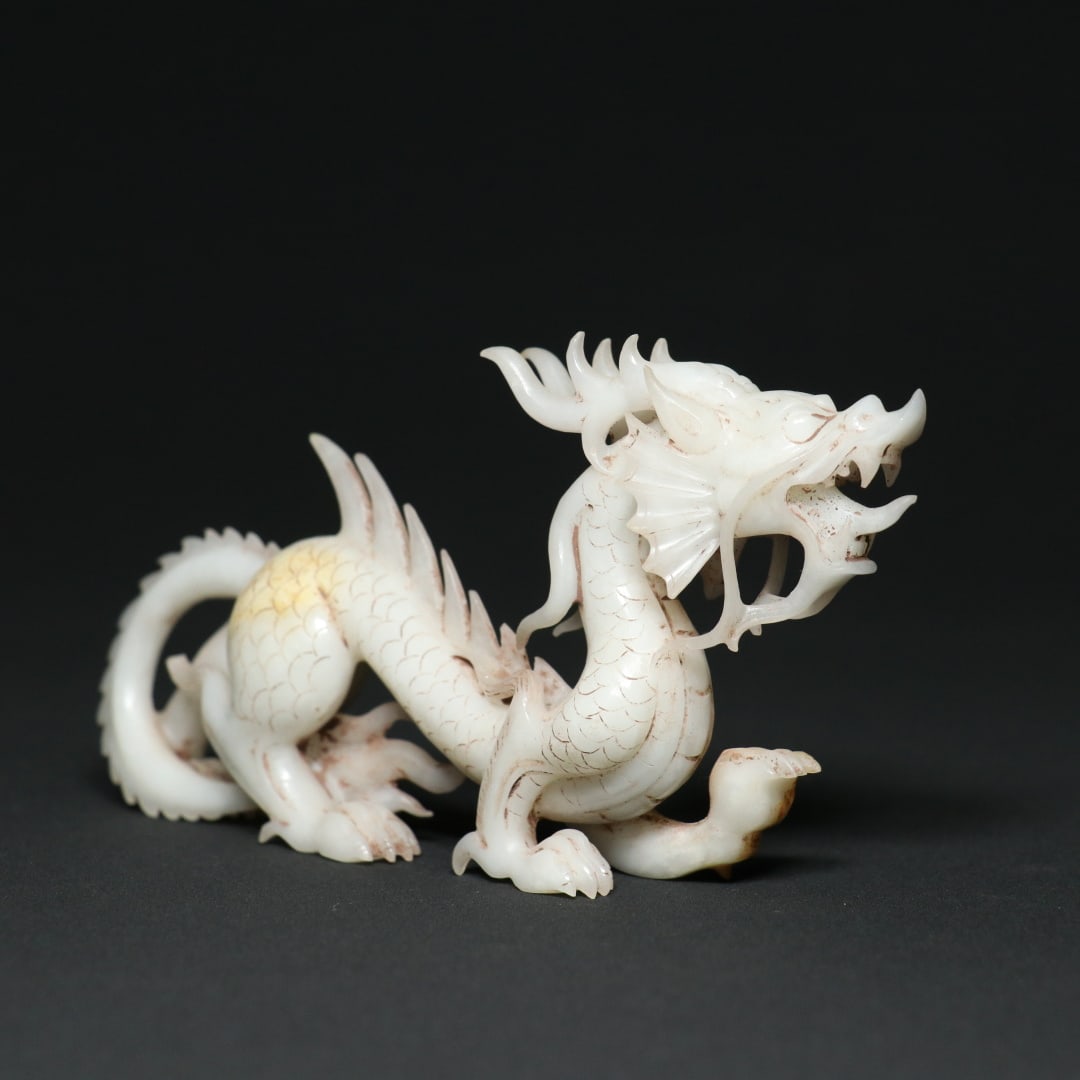 An Exquisite White Jade Dragon Ornament - 4