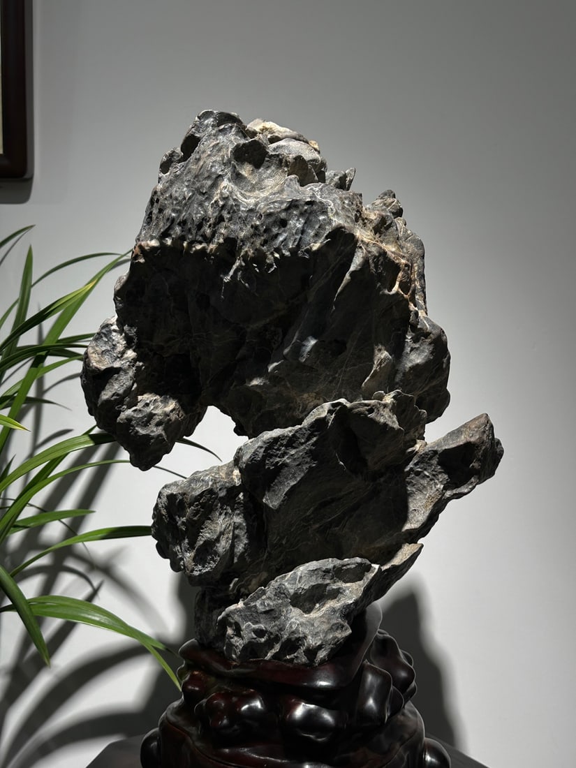 An Exquisite Lingbi Stone Ornament - 3