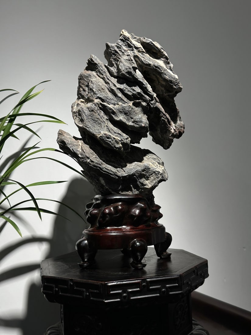 An Exquisite Lingbi Stone Ornament - 8