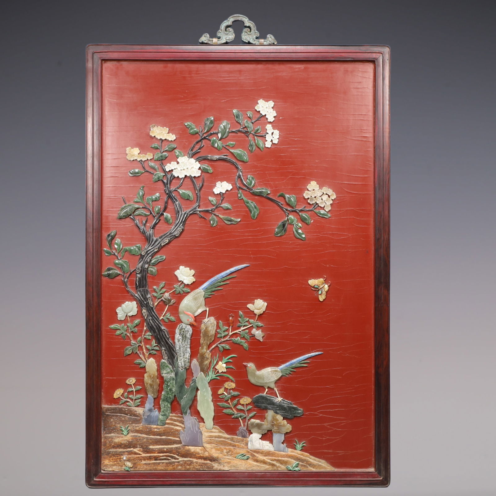 A Exquisite Zitanwood Inlaid Gems Flower and Bird Pattern Hanging Panel: A Exquisite Zitanwood Inlaid Gems Flower and Bird Pattern Hanging Panel Qing Dynasty, China ??:65.5cmx97cmx3cm (The Dimensions Of All Batches Are Manually Measured.If You Need More Detailed
