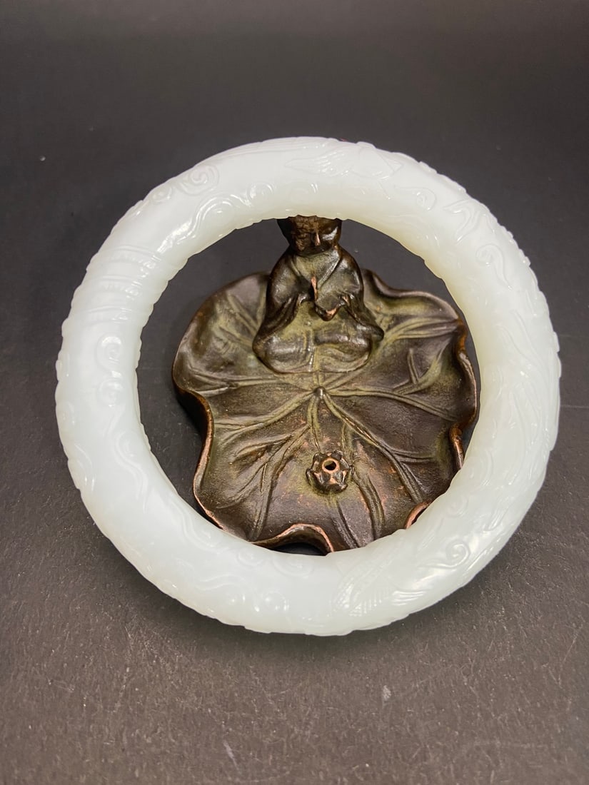 An Exquisite White Jade Dragon and Phoenix Pattern Bracelets - 4