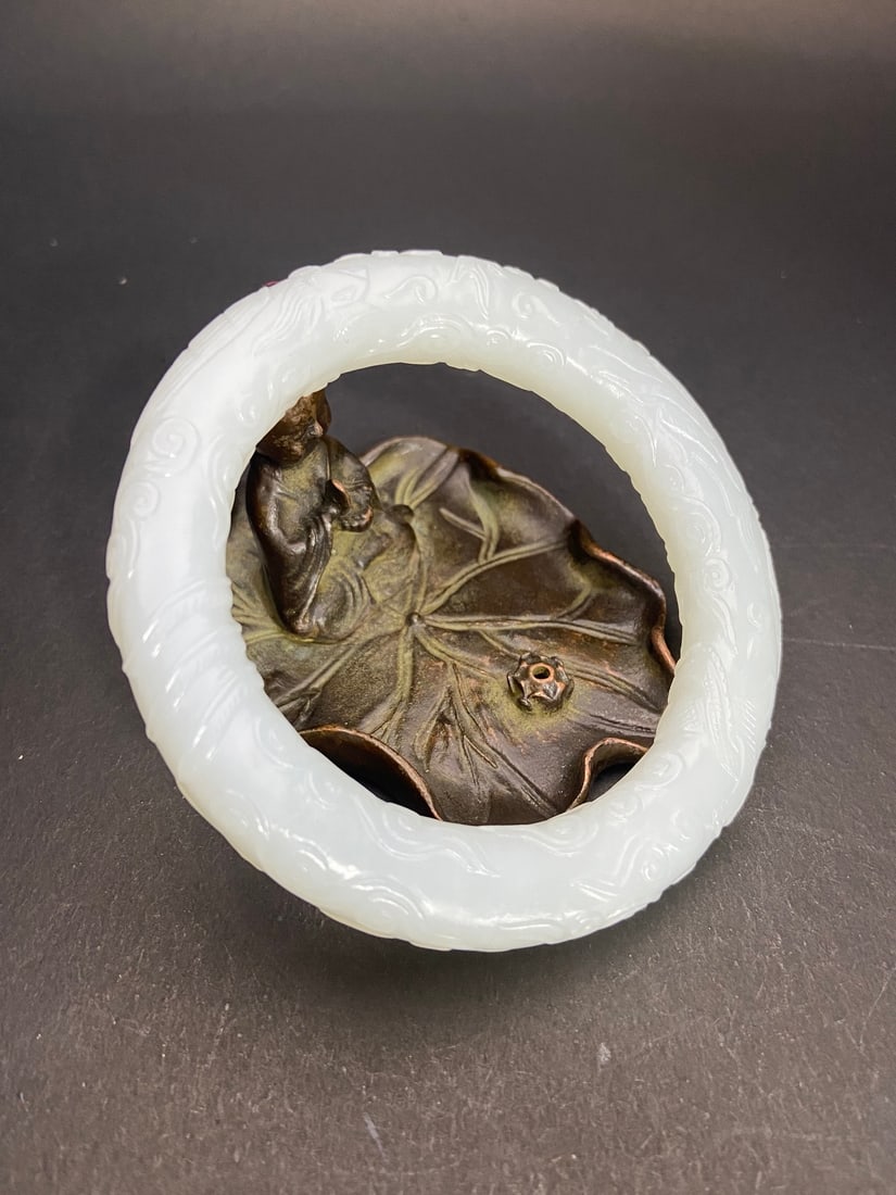 An Exquisite White Jade Dragon and Phoenix Pattern Bracelets - 5