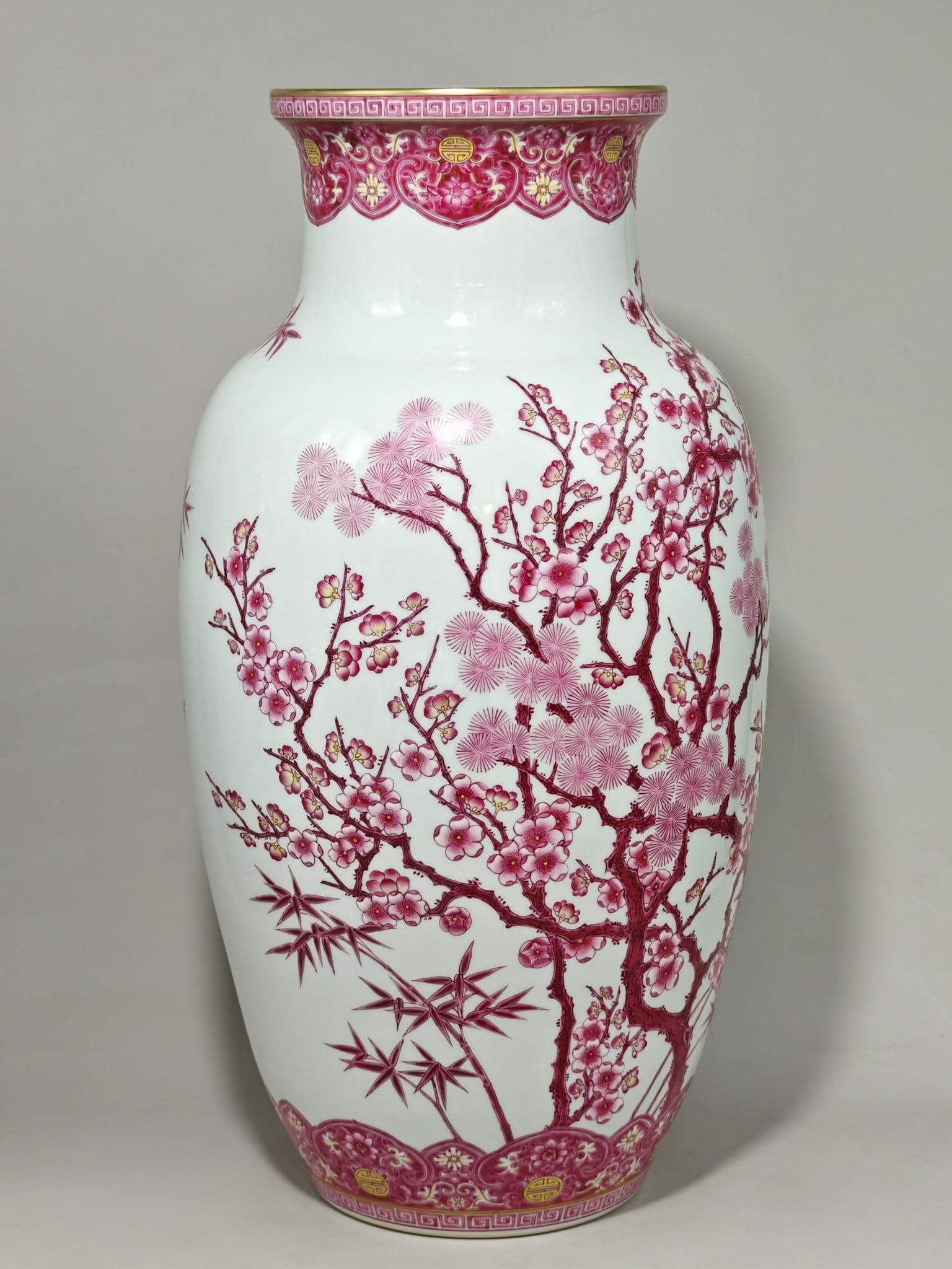 An Exquisite Enamel Ruby Red-Glazed Lotus Pattern Pine, Bamboo and Plum Blossom Pattern Vase - 4