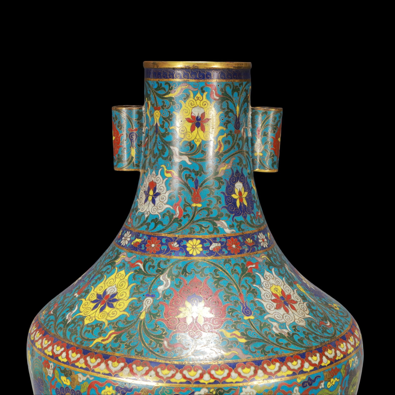 A Exquisite Cloisonne Lotus Pattern Auspicious Beast Pattern Double-Ears Vase - 2
