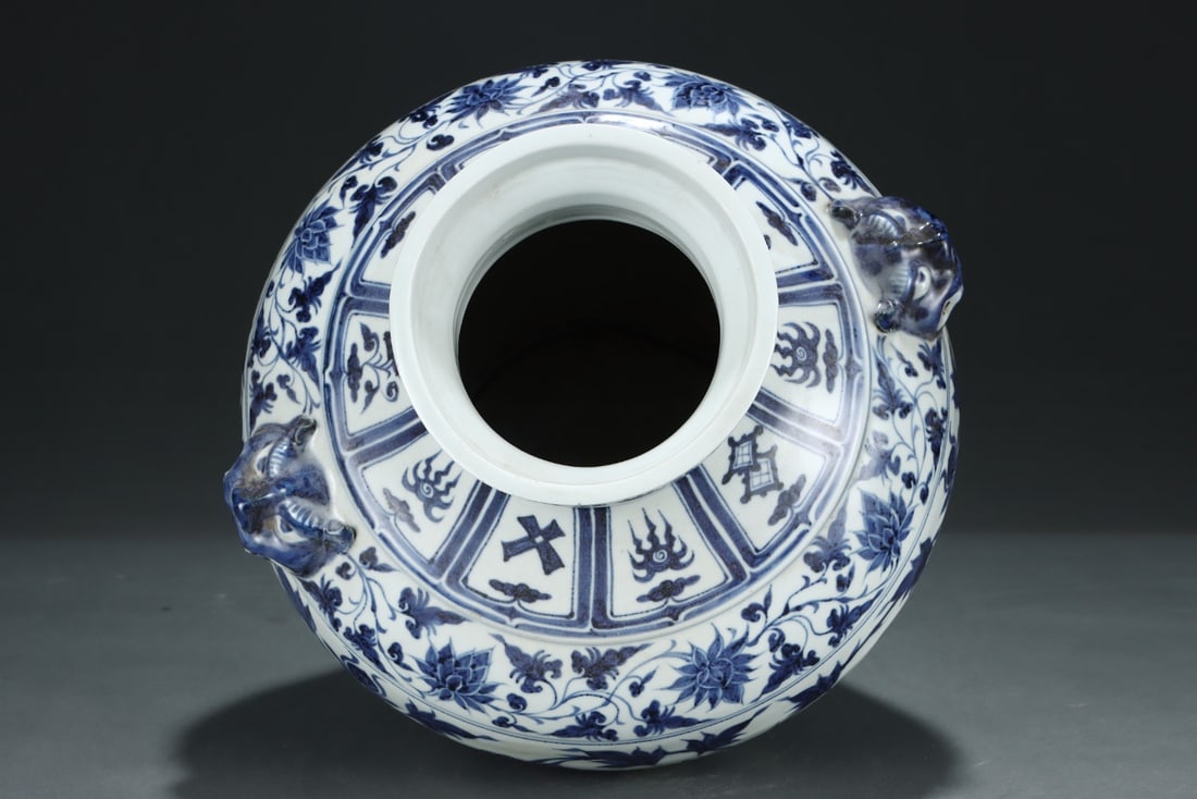 An Exquisite Blue and White Lotus Pattern Double-Ears Jar - 4
