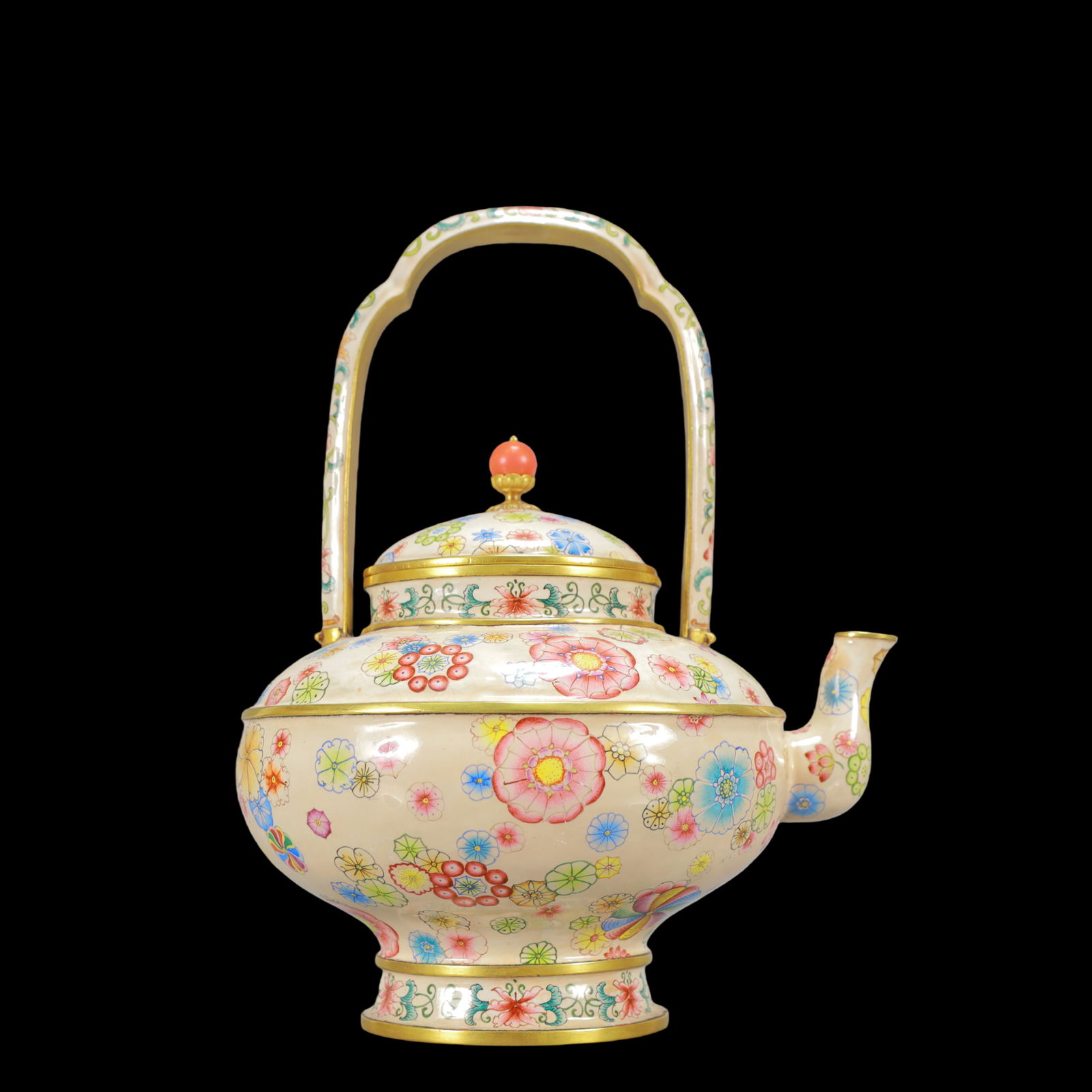 A Exquisite Coppery Enamel Flower Pattern Teapot: A Exquisite Coppery Enamel Flower Pattern Teapot Qing Dynasty, China Qianlong Four-character Mark Size:17cmx15cmx24cm Weight:250g (The Dimensions Of All Batches Are Manually Measured.If You Need