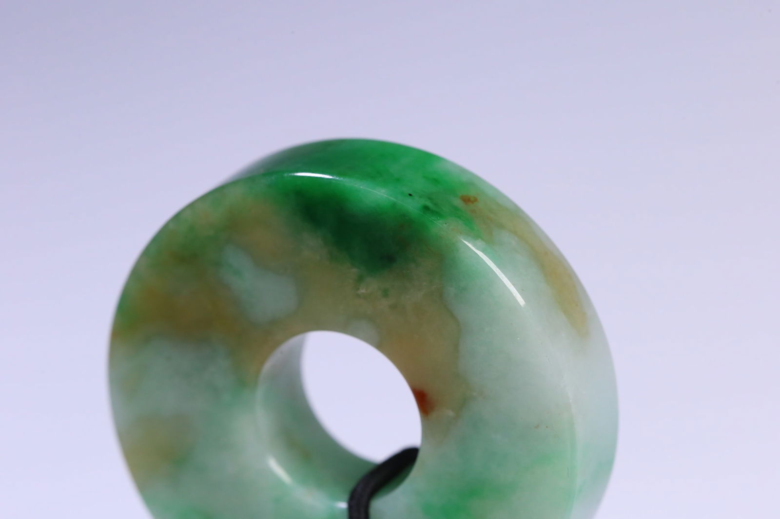An Exquisite Jadeite Pendant - 8