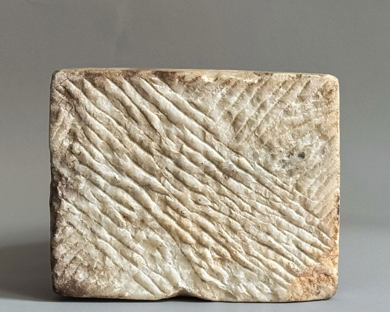 An Exquisite Marble Lion Ornament - 9