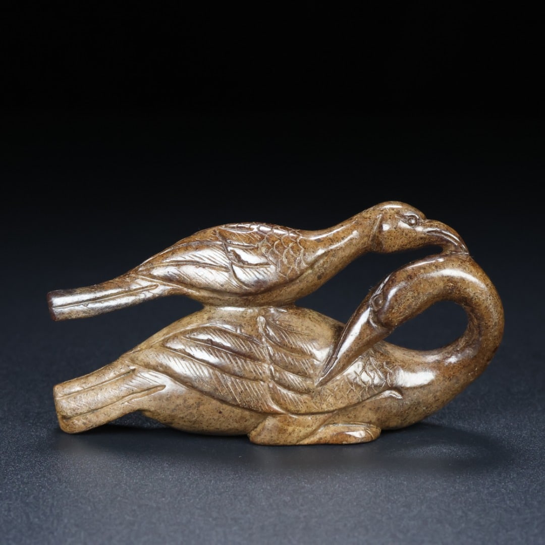 An Exquisite White Jade Mandarin Duck Ornament: An Exquisite White Jade Mandarin Duck Ornament Han Dynasty, China Size:8.5cmx4.4cmx2cm Weight:72.3g (The Dimensions Of All Batches Are Manually Measured.If You Need More Detailed Information,
