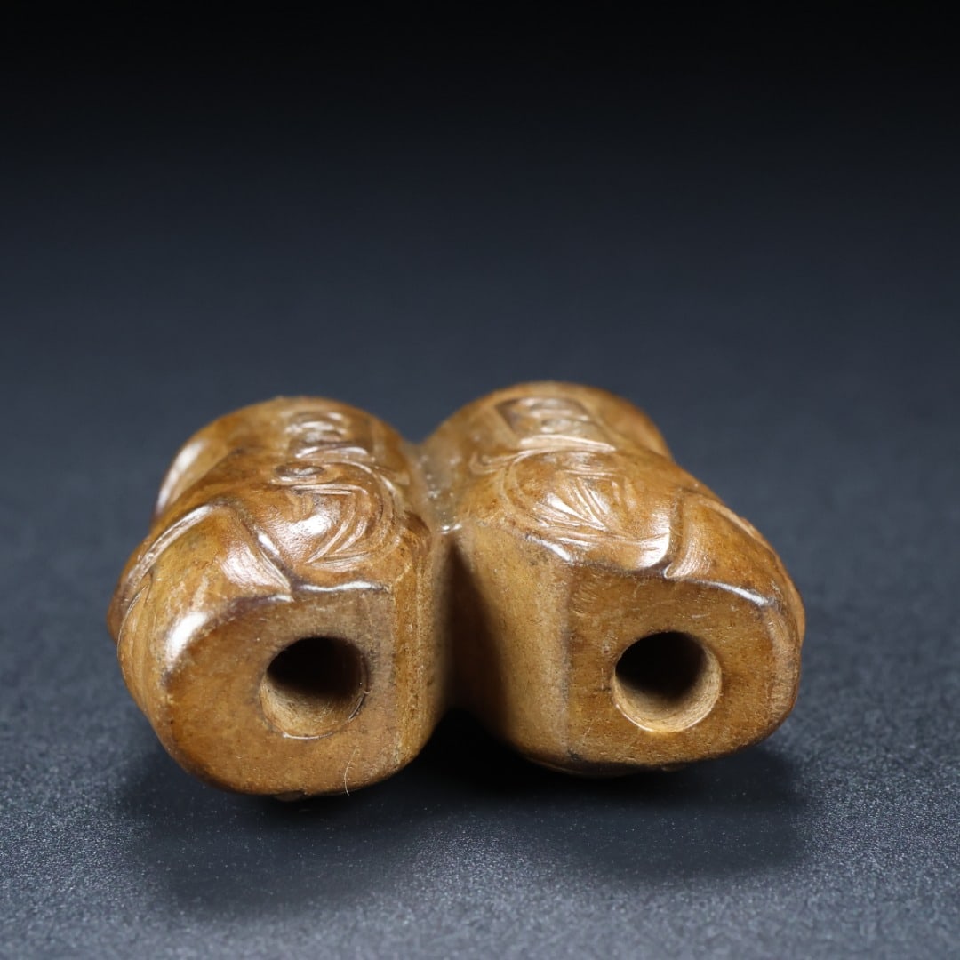 An Exquisite White Jade Head Ornament - 8