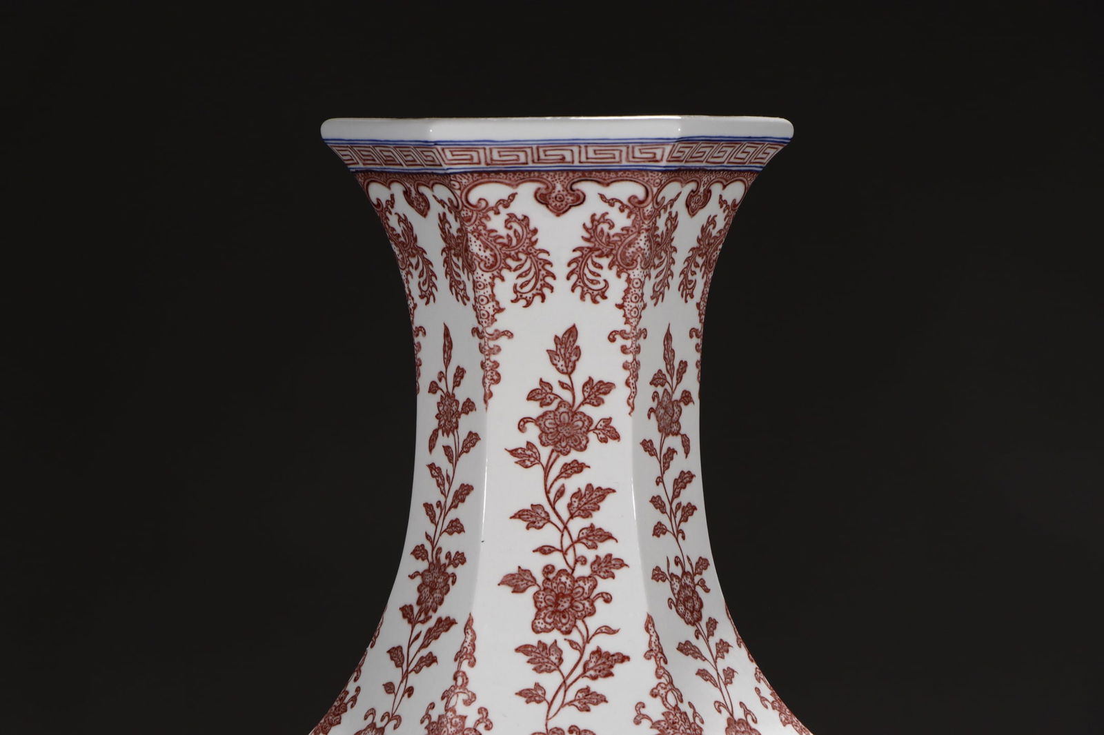 An Exquisite Underglaze-Red Flower and Fruit Pattern Vase - 2