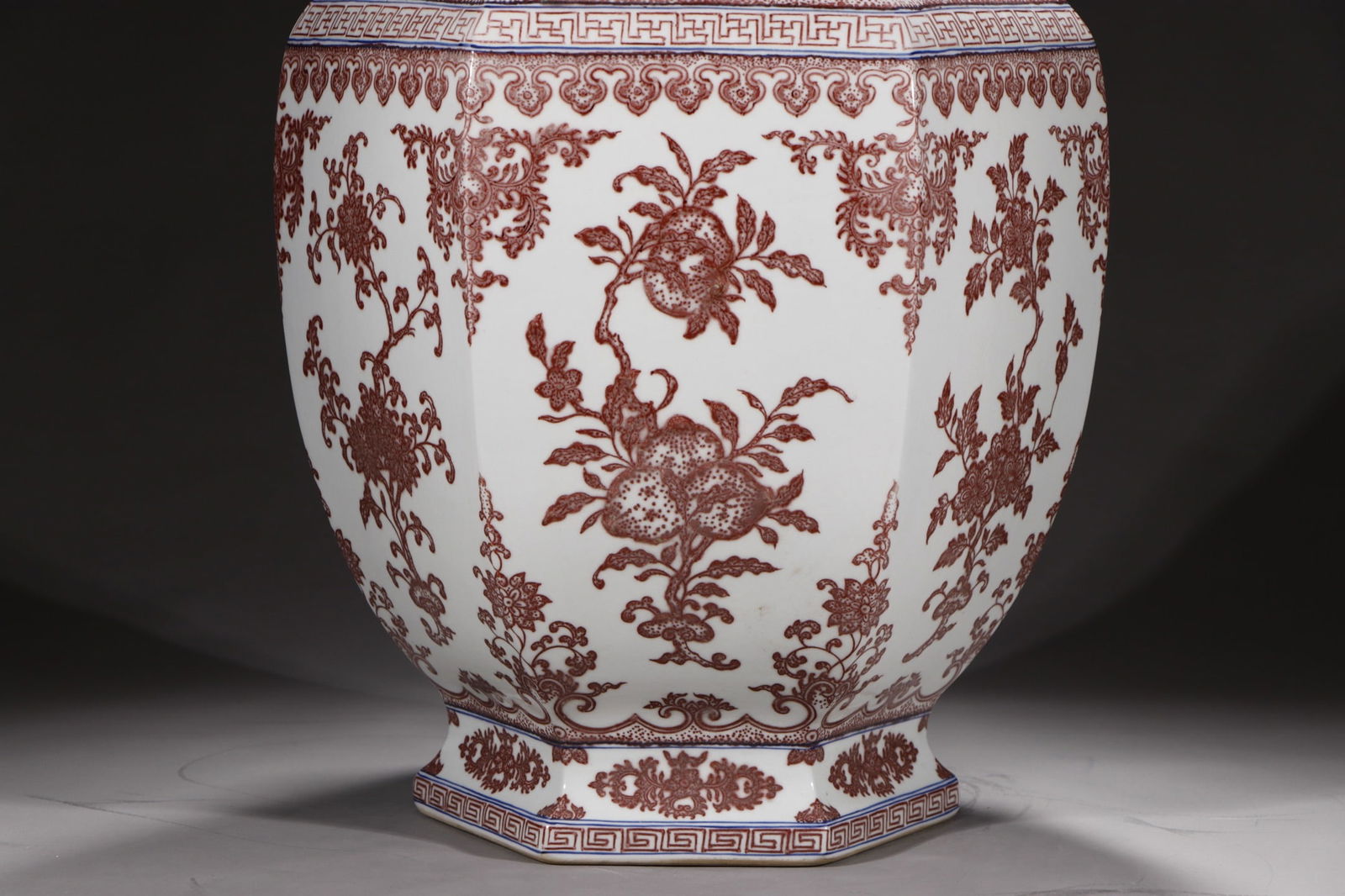 An Exquisite Underglaze-Red Flower and Fruit Pattern Vase - 4