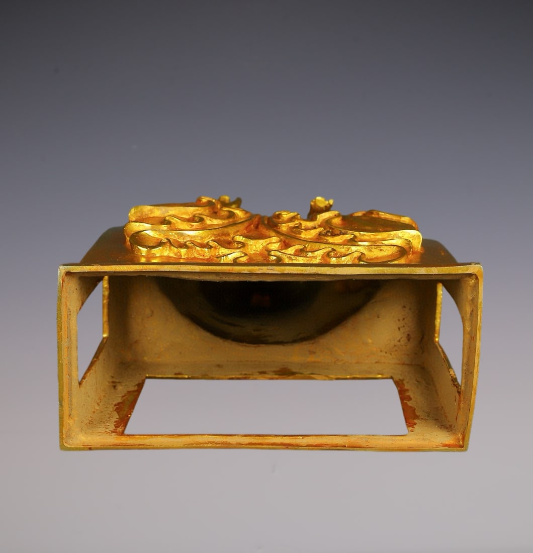 An Exquisite Gilt Bronze Buddha Statue - 10