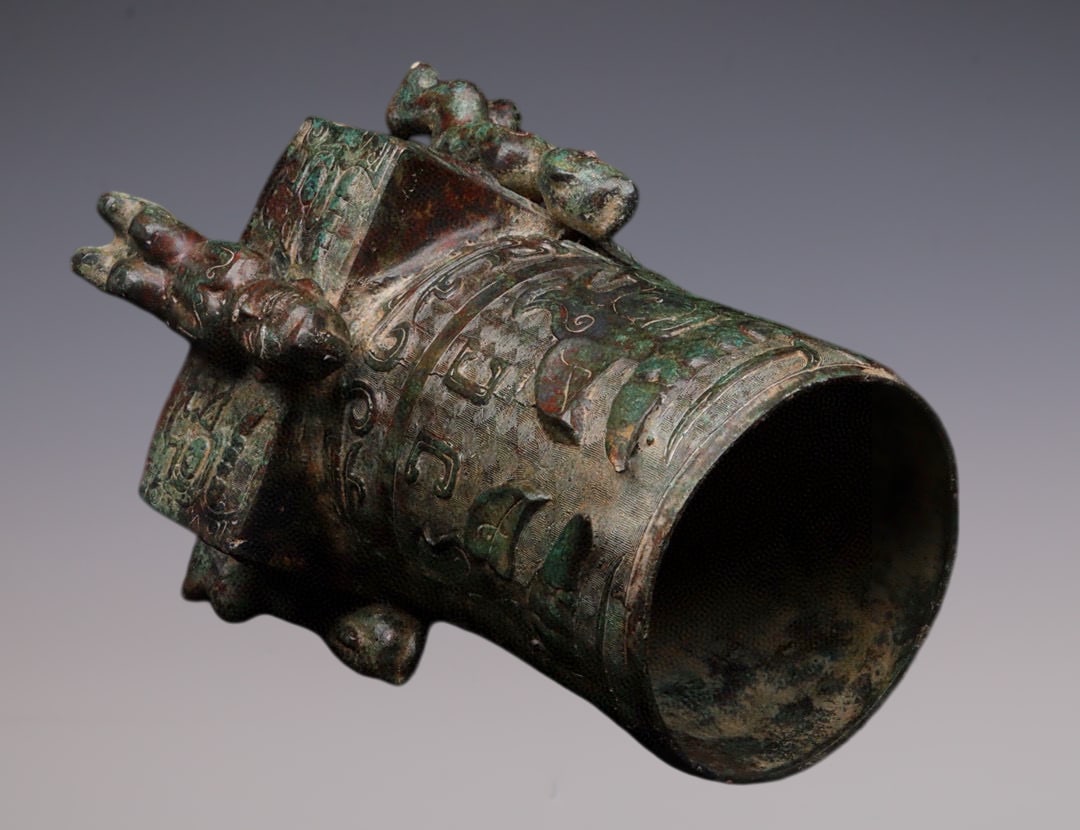 An Exquisite Bronze Beast-Face Pattern Censer - 8