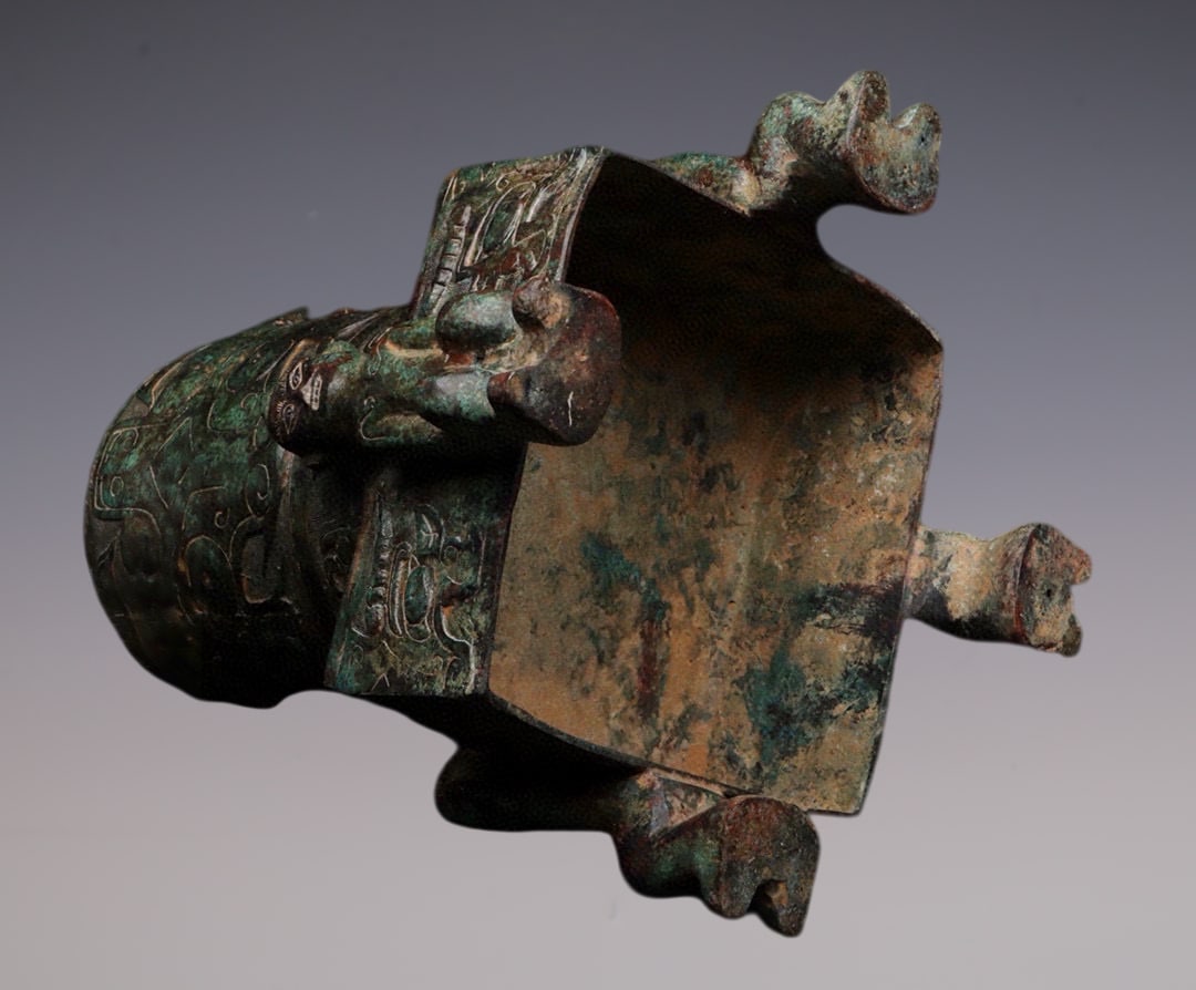 An Exquisite Bronze Beast-Face Pattern Censer - 9