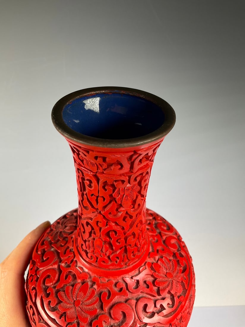 An Exquisite Bronze Carved Red Lacquer Landscape Pattern Vase - 3