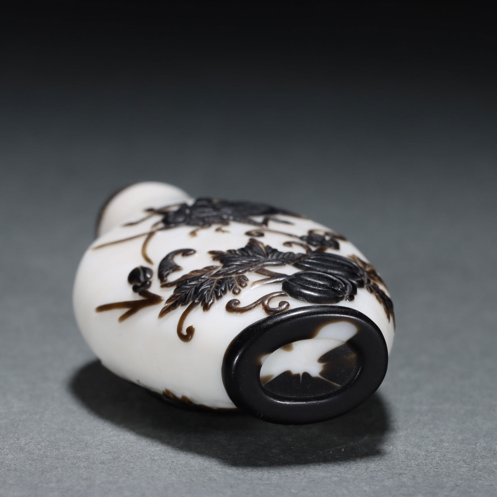 An Exquisite Glass Insect Pattern Snuff Bottle - 9
