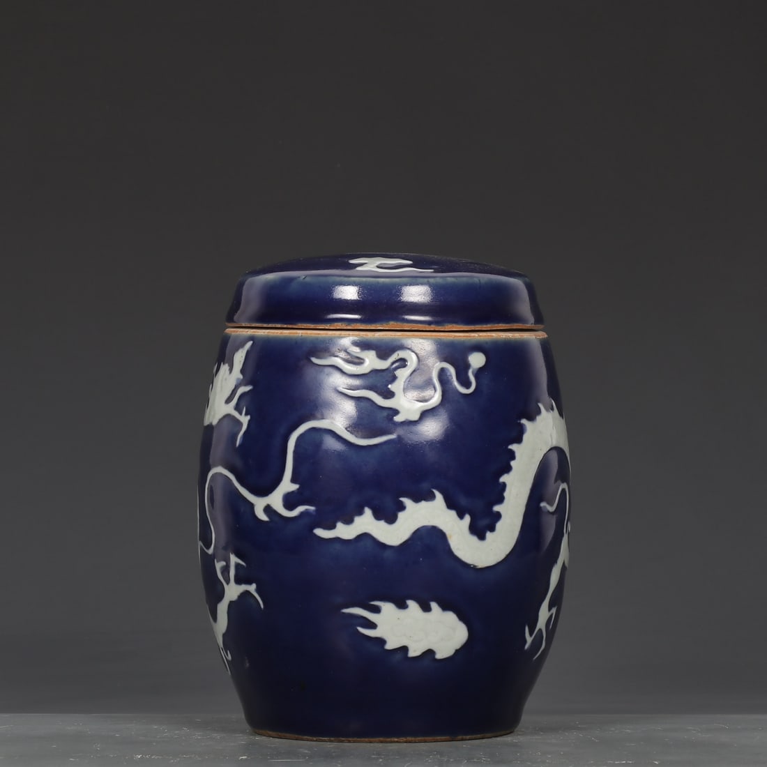 An Exquisite Ji Blue Glazed Dragon Pattern Jar - 6
